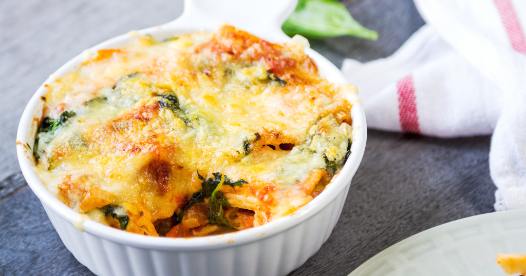 Baked Rigatoni with Spinach and Tomato Sauce (50 Minutes) Recipe