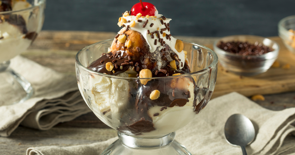 Tin Roof Ice Cream Sundae (6 Minutes) Recipe